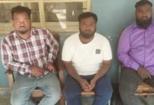 ಚಿತ್ರದಲ್ಲಿ ಎಡದಿಂದ ಶಿಕ್ಷೆಗೊಳಗಾದ ಸಂತೋಷ್‌, ಶರತ್‌ ಹಾಗೂ ಪ್ರಶಾಂತ್‌ ಎಂ.